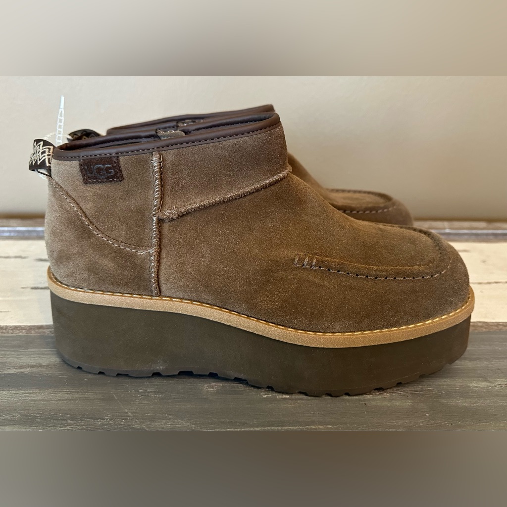 Nwot Ugg Women's Cityfunc Ultra Mini Platform Boot - Size 8/Eu 39